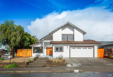 1 Del Sol Court, Petaluma, CA 94954 - MLS#: 325025036