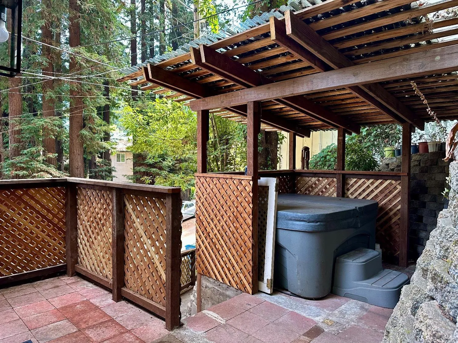 Guerneville, California 95446, United States, 2 Bedrooms Bedrooms, ,2 BathroomsBathrooms,Residential,Contingent,86658