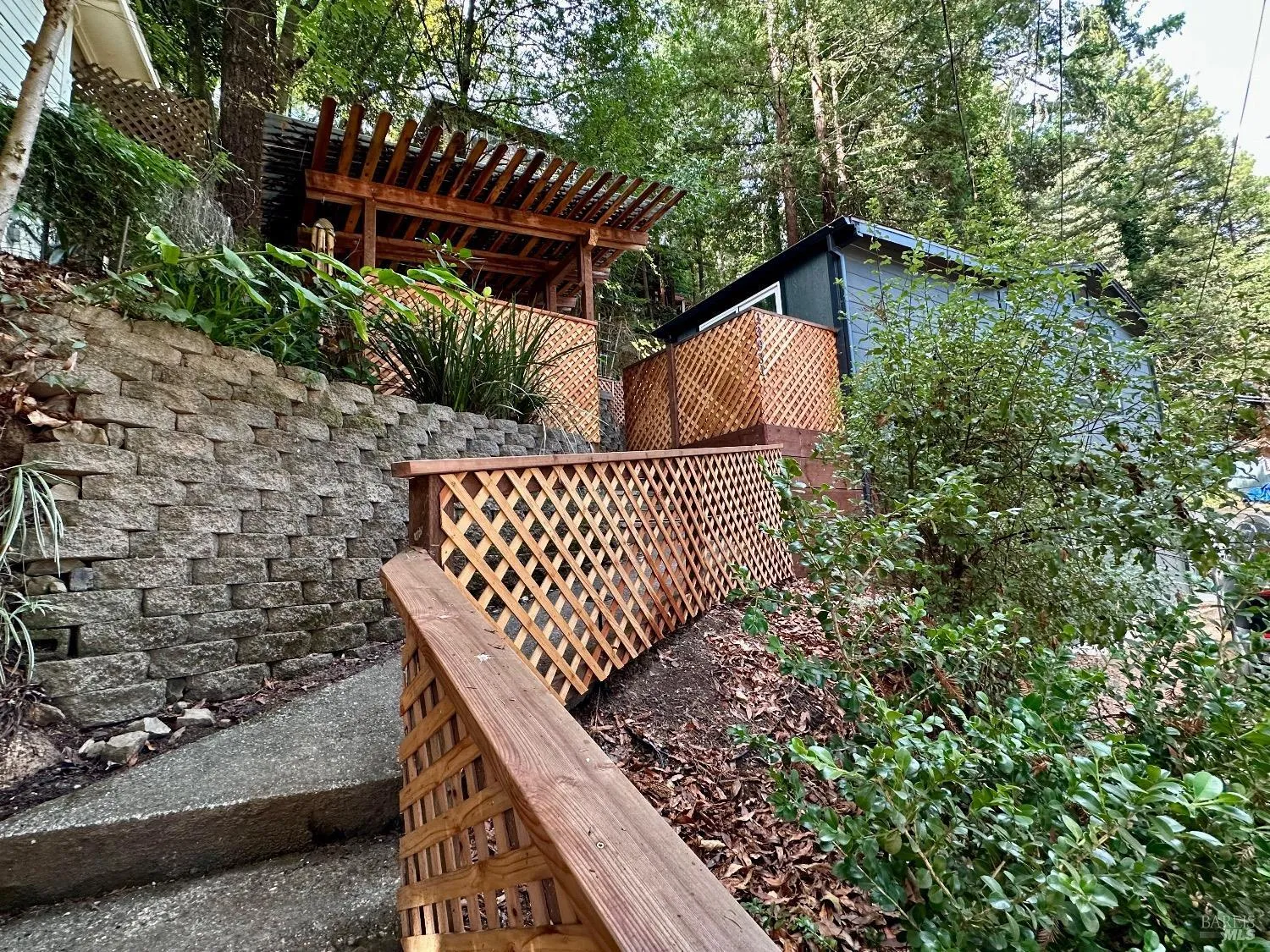 Guerneville, California 95446, United States, 2 Bedrooms Bedrooms, ,2 BathroomsBathrooms,Residential,Contingent,86658