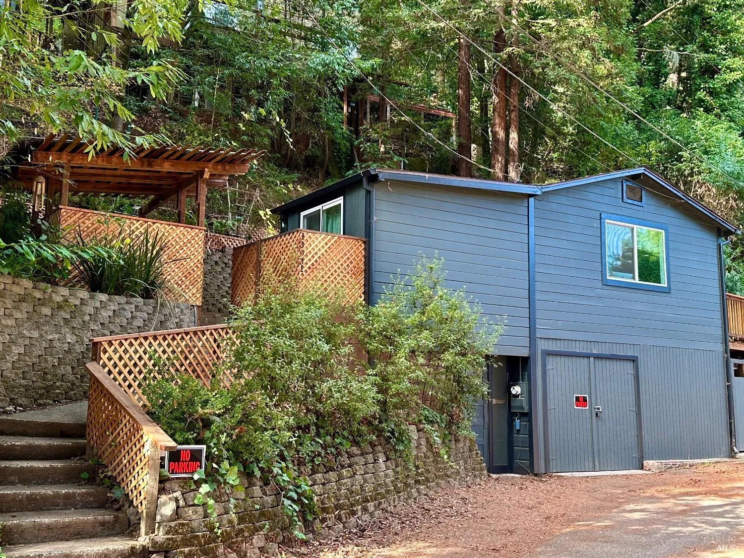 Guerneville, California 95446, United States, 2 Bedrooms Bedrooms, ,2 BathroomsBathrooms,Residential,Contingent,86658