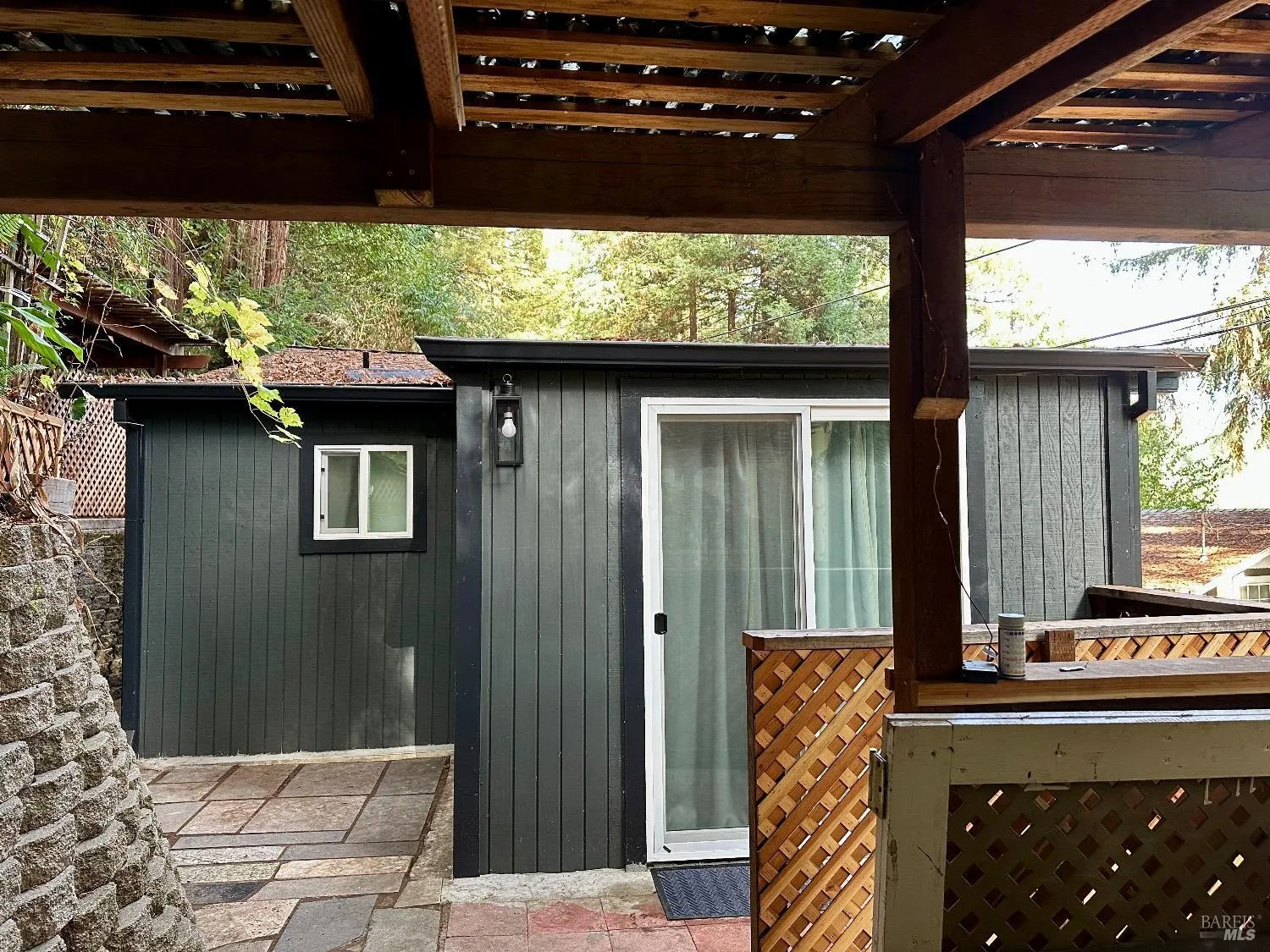 Guerneville, California 95446, United States, 2 Bedrooms Bedrooms, ,2 BathroomsBathrooms,Residential,Contingent,86658