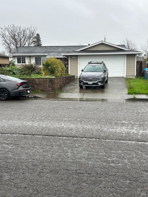 Photo of 1280 Saint Francis Drive, Petaluma, CA 94954 (MLS # 325103507)