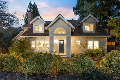 Photo of 13605 Garric Avenue, Glen Ellen, CA 95442 (MLS # 326008006)