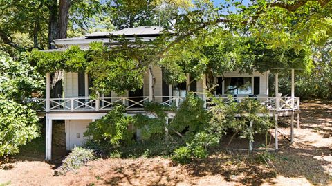 Photo of 2400 Nelligan Road, Glen Ellen, CA 95442 (MLS # 325051105)