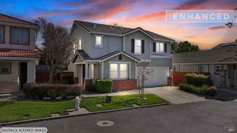 Photo of 231 Roundhill Court, Vacaville, CA 95687 (MLS # 326017751)
