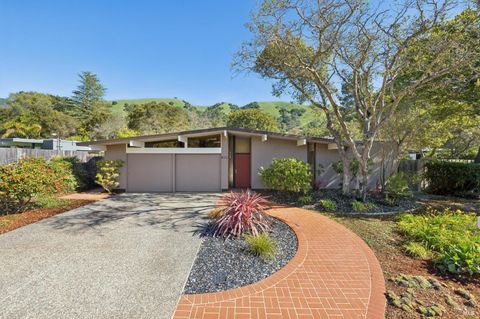 Photo of 1200 Idylberry Road, San Rafael, CA 94903 (MLS # 326012938)