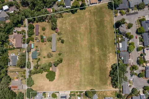 MLS: 325022152