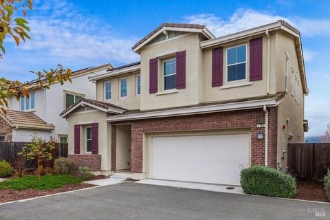 Photo of 2180 Karen Place, Rohnert Park, CA 94928 (MLS # 325100101)