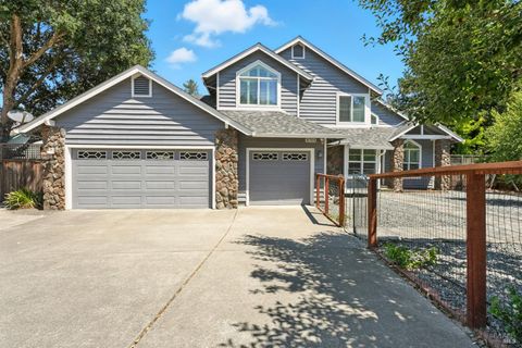 Photo of 8704 Cypress Avenue, Cotati, CA 94931 (MLS # 325049794)