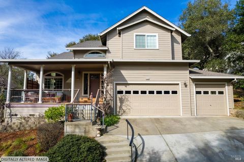 Photo of 230 Clear Ridge Drive, Healdsburg, CA 95448 (MLS # 326006403)