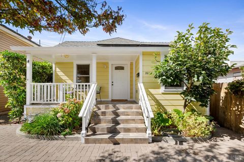 Photo of 2065 Yajome Street, Napa, CA 94559 (MLS # 325084698)
