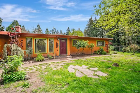 1417 Deer Lane, Sebastopol, CA 95472 - #: 325032806