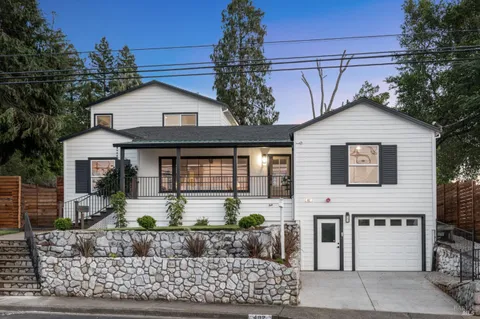 402 Powell Avenue, Healdsburg, CA 95448 - MLS#: 325030335