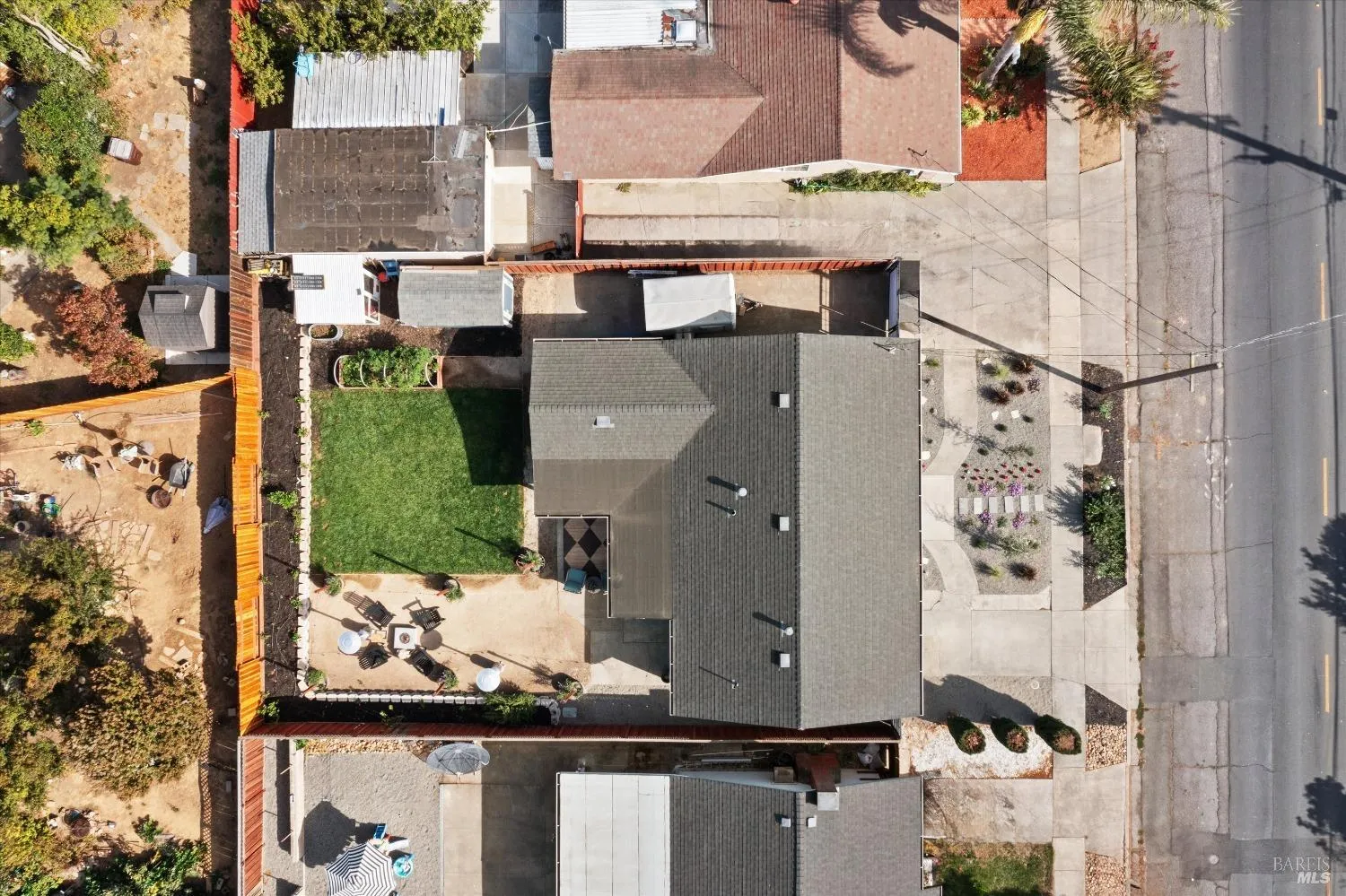 Napa, California 94559, United States, 3 Bedrooms Bedrooms, ,1 BathroomBathrooms,Residential,Contingent,41863