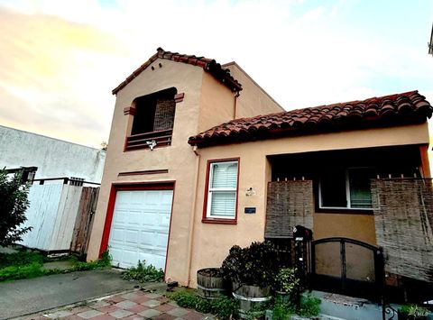 Photo of 1209 Sacramento Street, Vallejo, CA 94590 (MLS # 325099924)