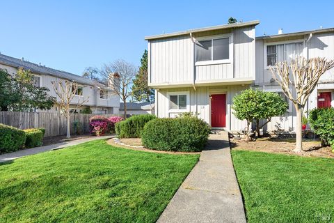 Photo of 31 Front Street #E, Healdsburg, CA 95448 (MLS # 326017032)
