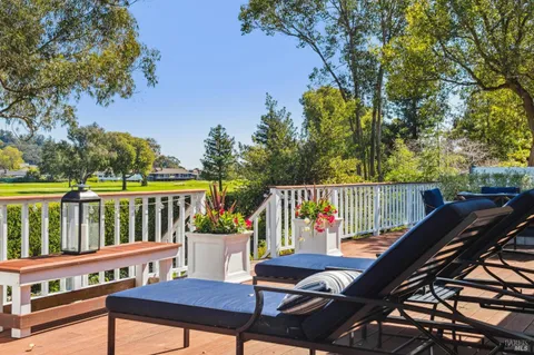 156 Peacock Drive, San Rafael, CA 94901 - MLS#: 325027119
