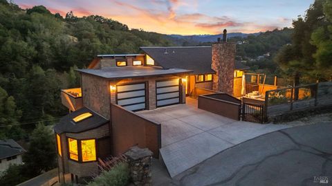 Photo of 103 Holstein Road, San Anselmo, CA 94960 (MLS # 325076547)