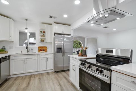 Photo of 799 TABOR Avenue, Fairfield, CA 94533 (MLS # 325033963)