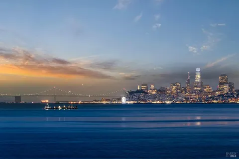433 Bridgeway, Sausalito, CA 94965 - MLS#: 325022715