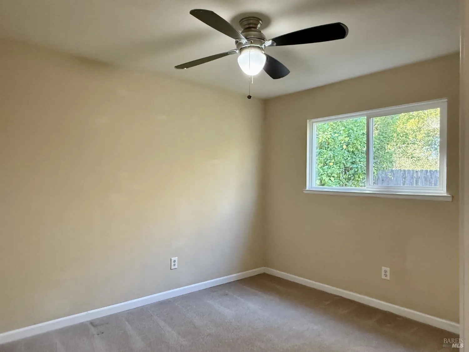 Santa Rosa, California 95401, United States, 3 Bedrooms Bedrooms, ,2 BathroomsBathrooms,Residential,Active,230485