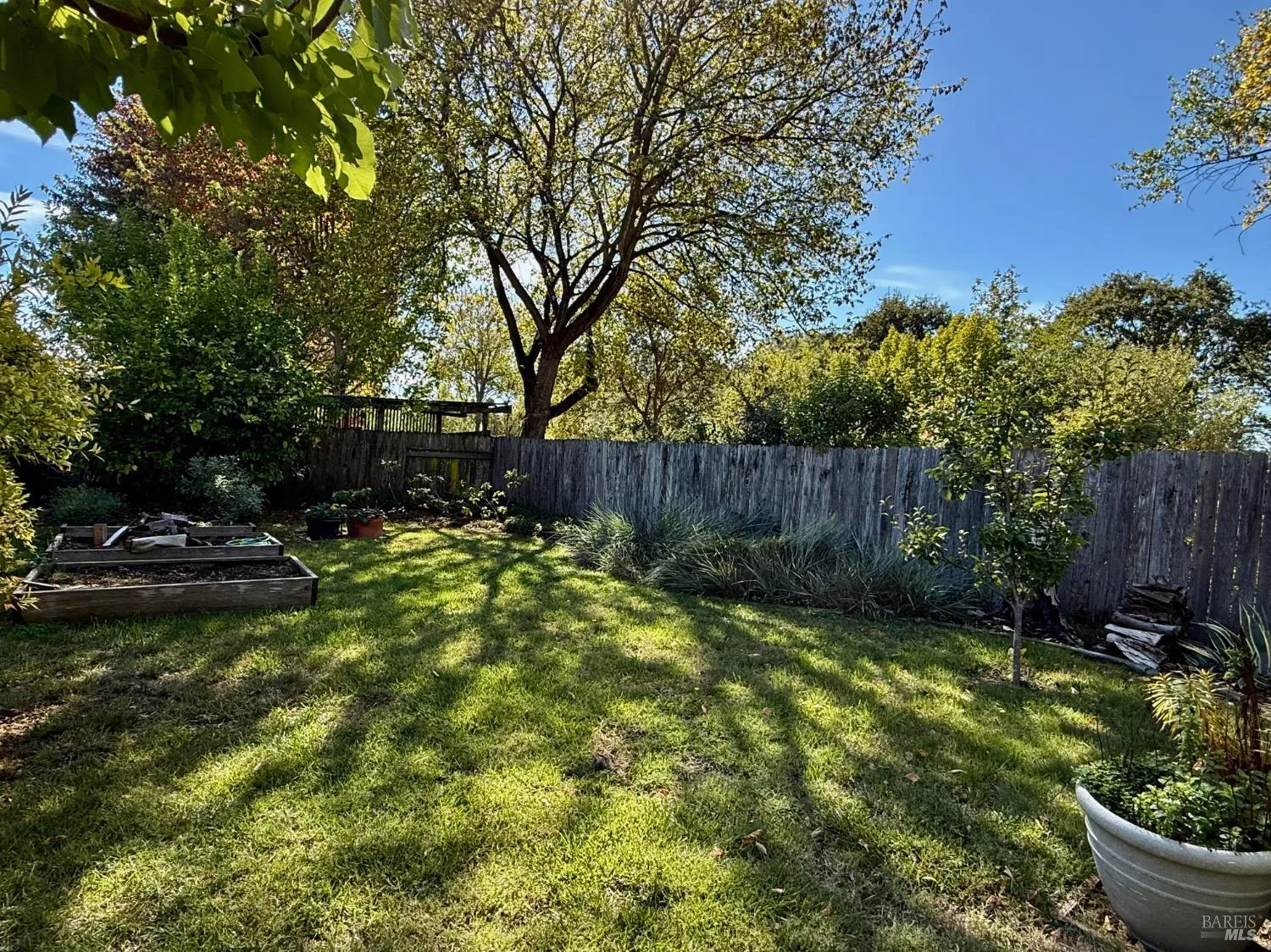 Santa Rosa, California 95401, United States, 3 Bedrooms Bedrooms, ,2 BathroomsBathrooms,Residential,Active,230485