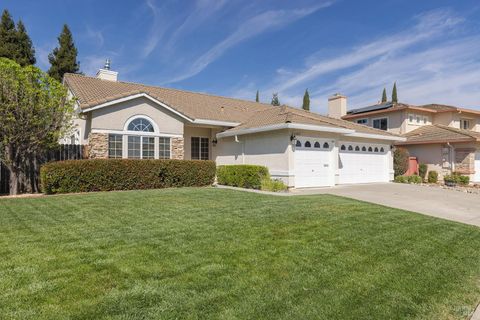 Photo of 3896 Doral Drive, Fairfield, CA 94533 (MLS # 326019493)