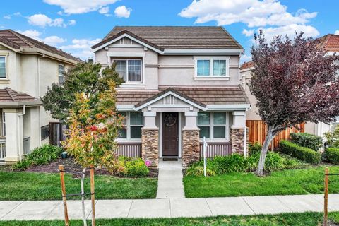 Photo of 741 Greentree Circle, Fairfield, CA 94534 (MLS # 325099798)
