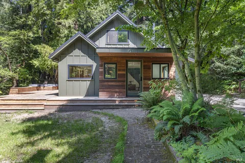 MLS: 325040122