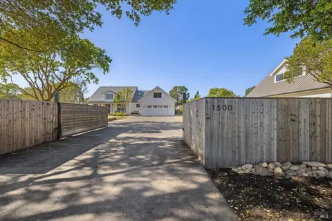 1500 W Watmaugh Road, Sonoma, CA 95476 - MLS#: 325035738