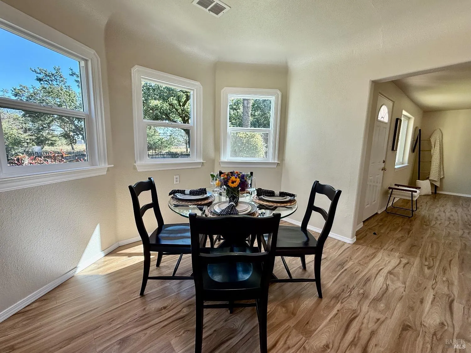 Santa Rosa, California 95407, United States, 3 Bedrooms Bedrooms, ,2 BathroomsBathrooms,Residential,Active,174550