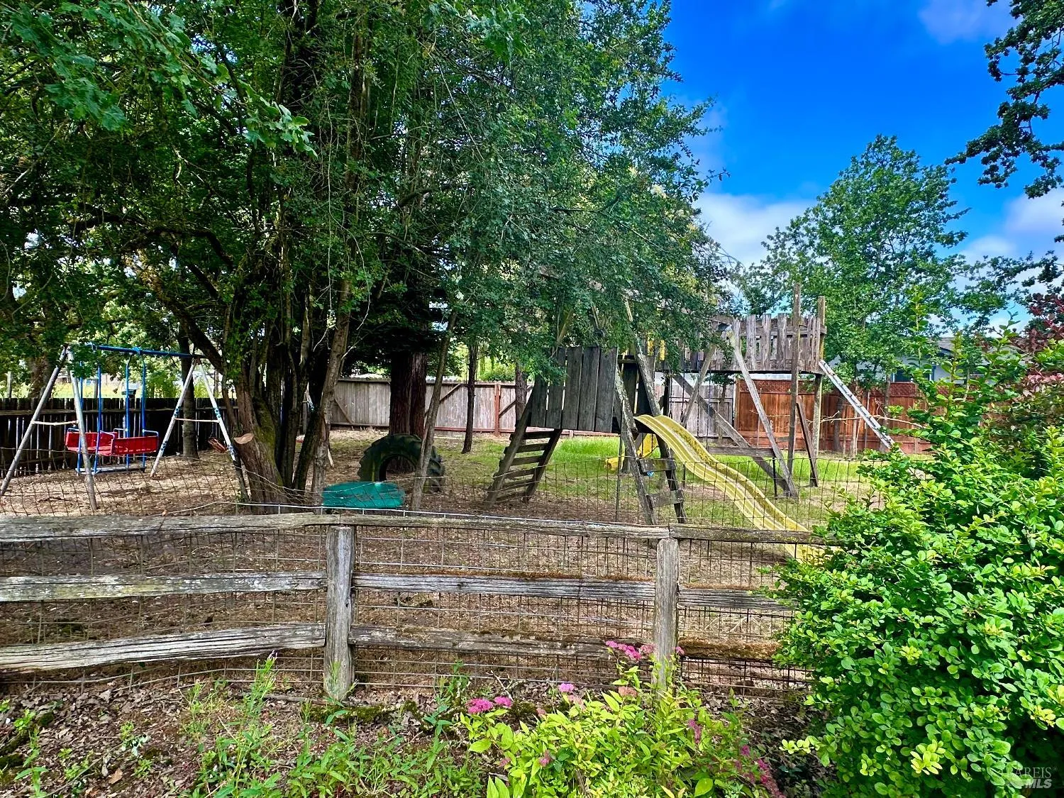 Santa Rosa, California 95407, United States, 3 Bedrooms Bedrooms, ,2 BathroomsBathrooms,Residential,Active,174550