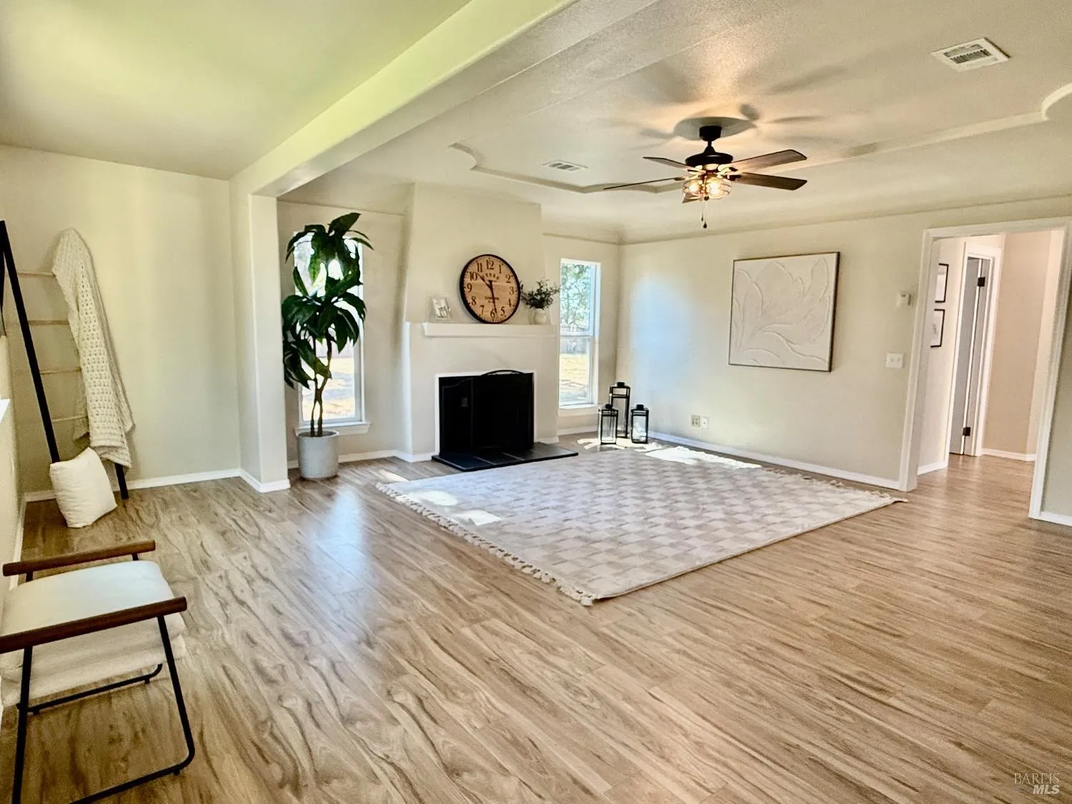 Santa Rosa, California 95407, United States, 3 Bedrooms Bedrooms, ,2 BathroomsBathrooms,Residential,Active,174550