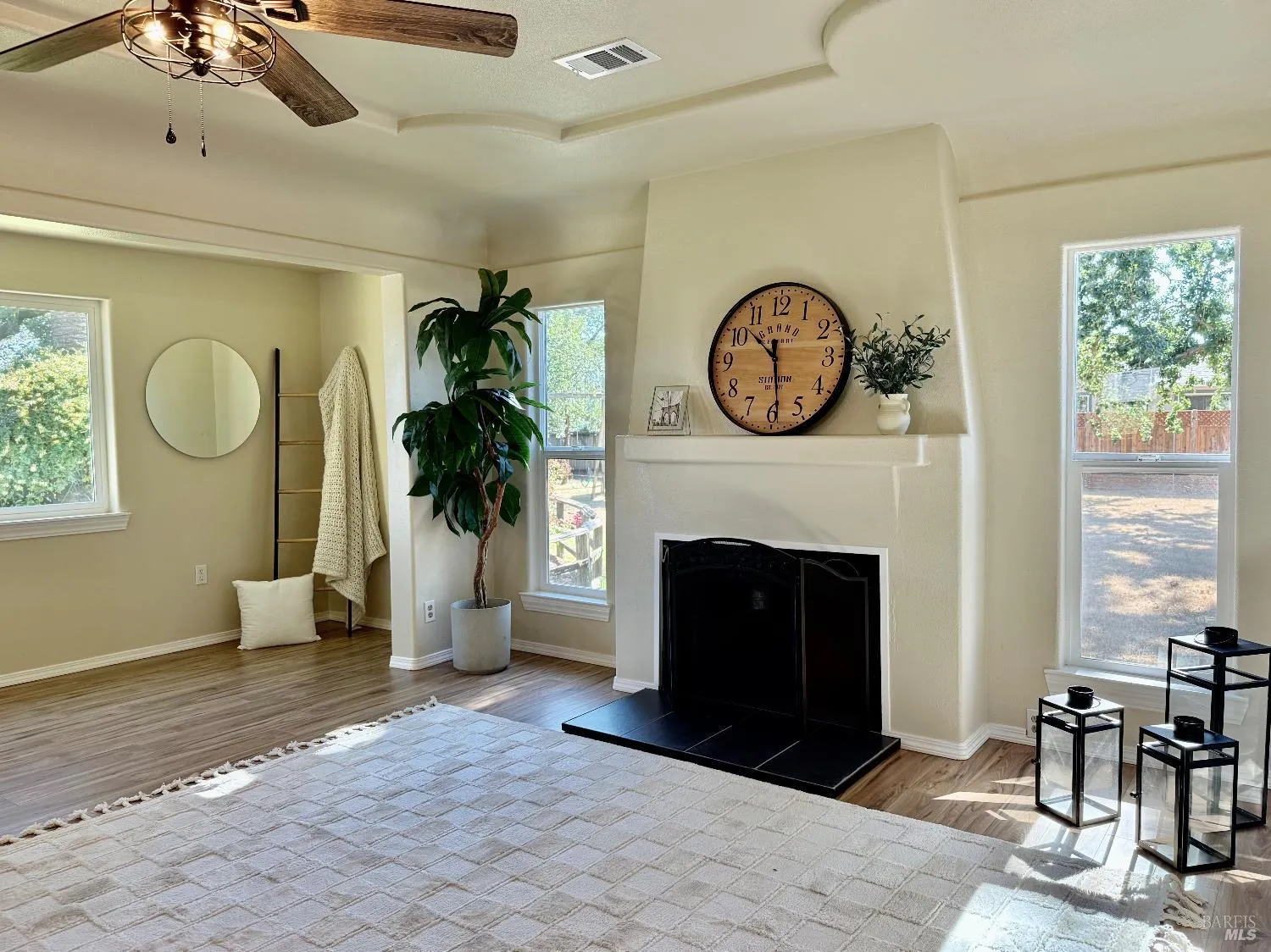 Santa Rosa, California 95407, United States, 3 Bedrooms Bedrooms, ,2 BathroomsBathrooms,Residential,Active,174550