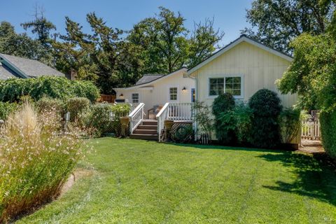 Photo of 121 Laurel Avenue, Kenwood, CA 95452 (MLS # 326014062)