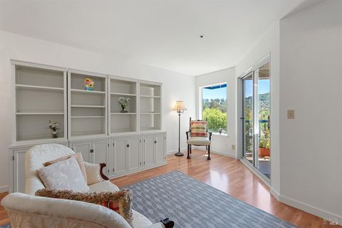 Photo of 100 Thorndale Drive #116, San Rafael, CA 94903 (MLS # 324051491)