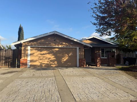 Photo of 1858 Barbour Drive, Fairfield, CA 94534 (MLS # 325100661)