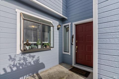 Photo of 1782 Devonshire Drive, Benicia, CA 94510 (MLS # 326004118)