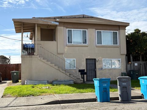 Photo of 313 RONEY Avenue, Vallejo, CA 94591 (MLS # 326016750)