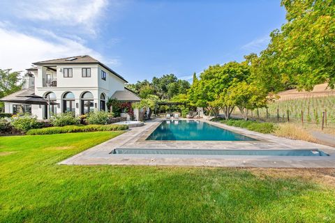 Photo of 4395 Pine Flat Road, Healdsburg, CA 95448 (MLS # 325075422)