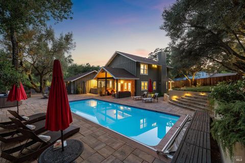 Photo of 4880 Warm Springs Road, Glen Ellen, CA 95442 (MLS # 325078555)