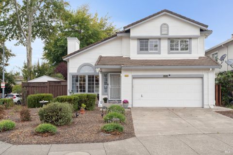 Photo of 8501 Shadetree Drive, Windsor, CA 95492 (MLS # 325089368)