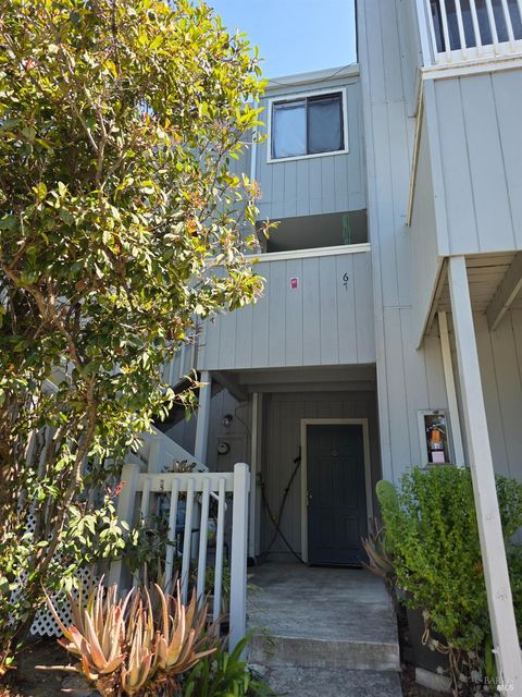 Photo of 165 Oddstad Drive #67, Vallejo, CA 94589 (MLS # 325101002)