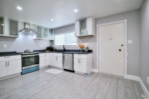 Photo of 22 Fairfax Street #B, San Rafael, CA 94901 (MLS # 325071027)