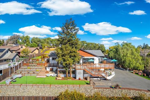 Photo of 2135 E 2nd Street, Benicia, CA 94510 (MLS # 325003920)