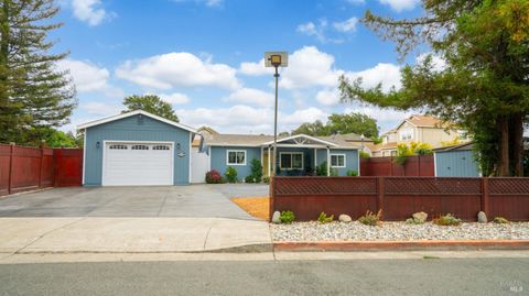 Photo of 8602 Alden Lane, Windsor, CA 95492 (MLS # 325081342)
