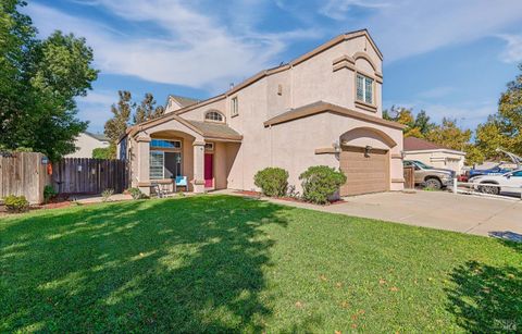 Photo of 513 De Flores Circle, Rio Vista, CA 94571 (MLS # 325062178)