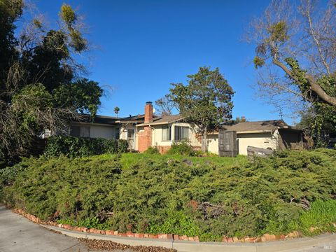 Photo of 5 Alta Loma Drive, American Canyon, CA 94503 (MLS # 326004787)