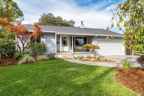 Photo of 103 Corrillo Drive, San Rafael, CA 94903 (MLS # 325095882)