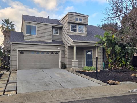 Photo of 213 Waterview Terrace, Vallejo, CA 94591 (MLS # 326000366)